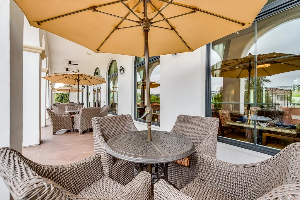 Outdoor Dining Area Outdoor Dining Area