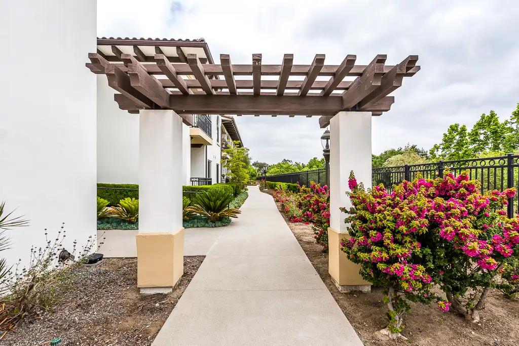 Walking Path with Pergola Walking Path with Pergola